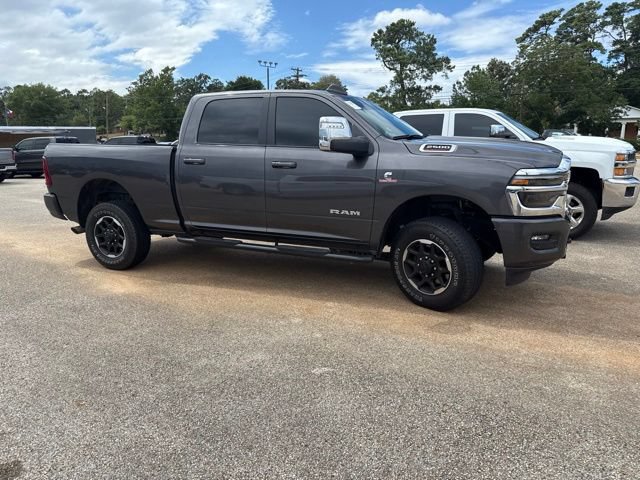 Used 2026 RAM 2500 Laramie AWD/4WD image 2