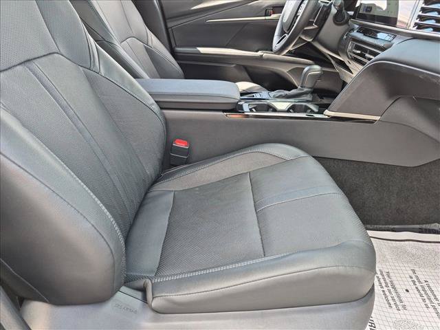 Used 2025 Toyota Camry XSE FWD image 18