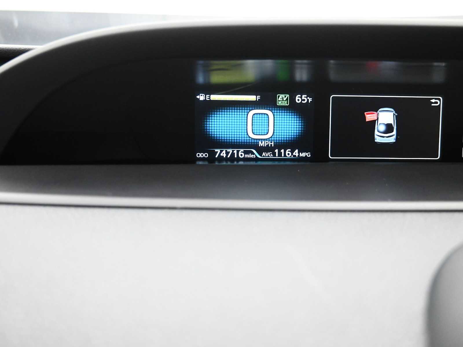 Used 2021 Toyota Prius Prime Limited image 12