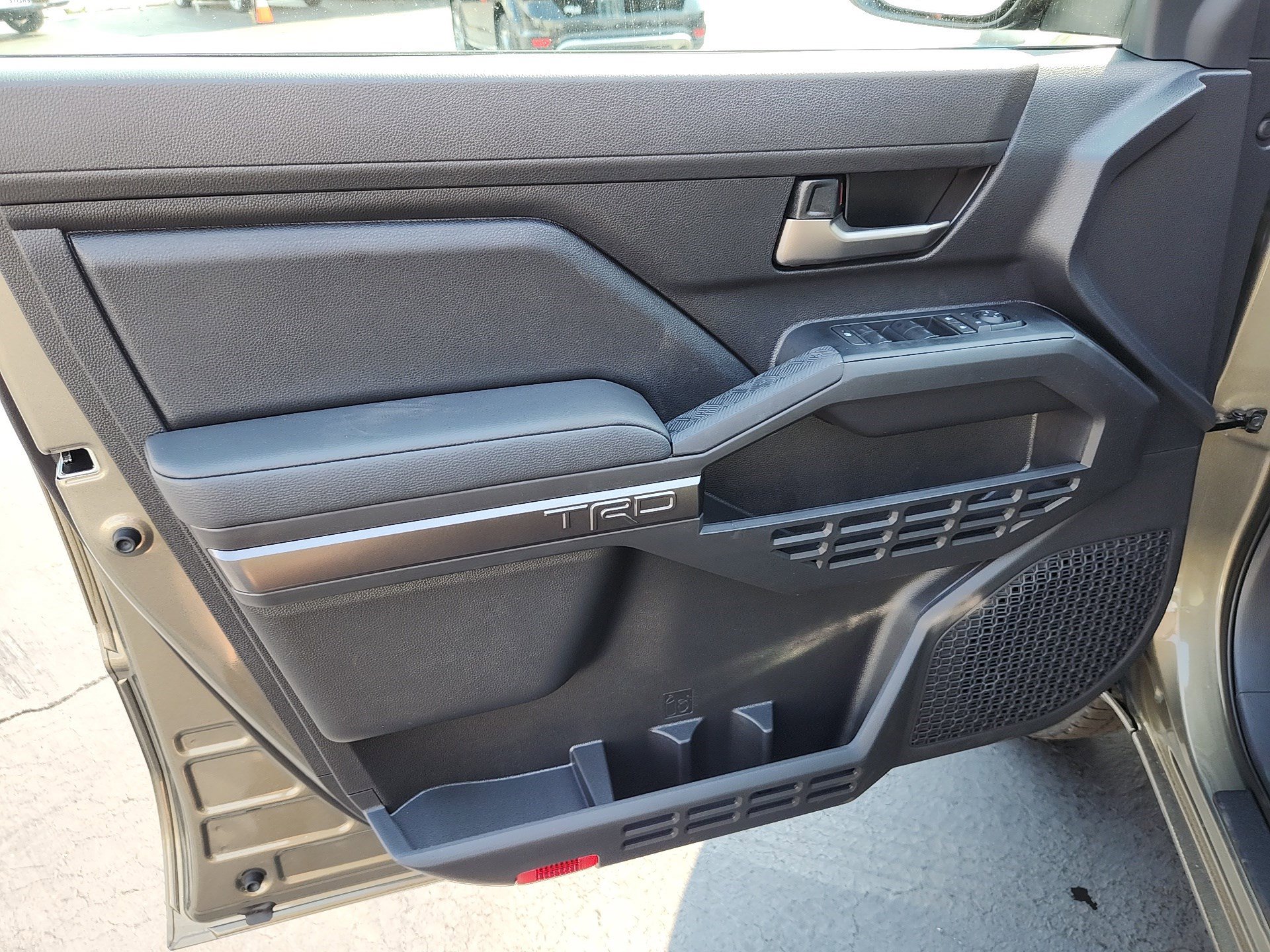 New 2025 Toyota Tacoma TRD Off-Road image 10