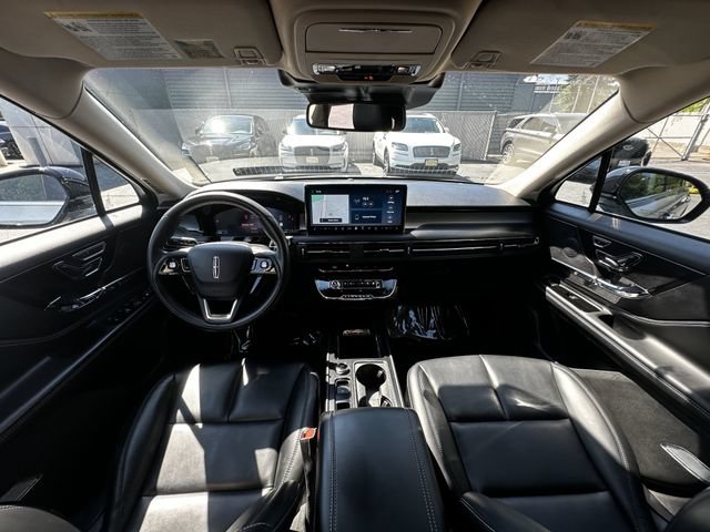 Certified 2023 Lincoln Corsair AWD image 3