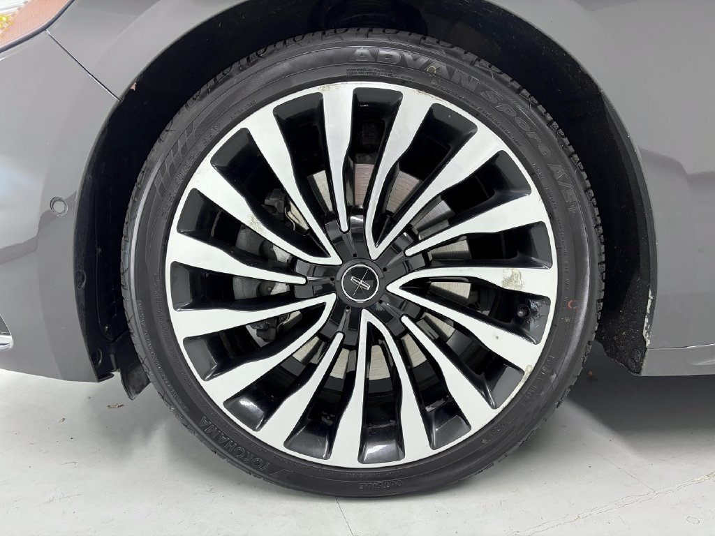 Used 2018 Lincoln Continental Black Label AWD/4WD image 10
