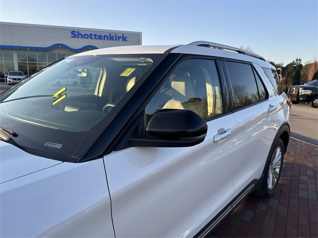 Used 2021 Ford Explorer Limited w/ Equipment Group 301A image 5