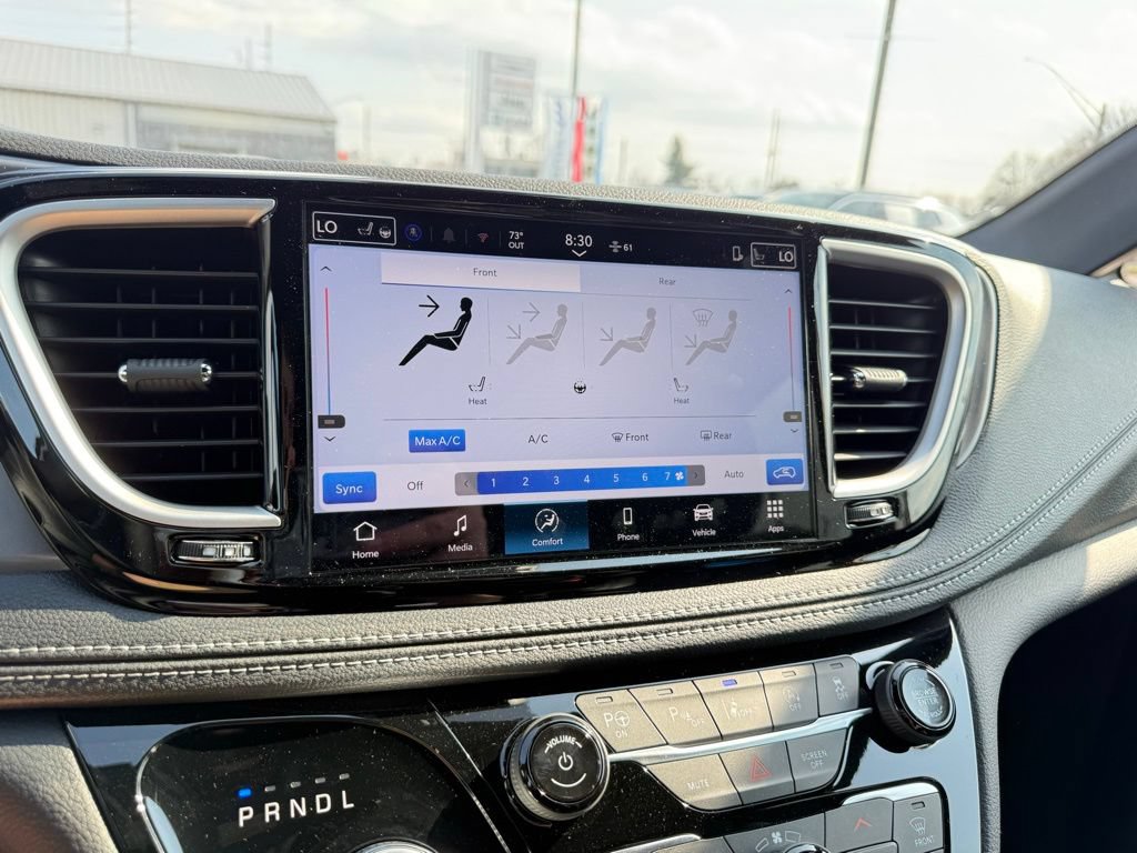 New 2025 Chrysler Pacifica Select FWD image 27