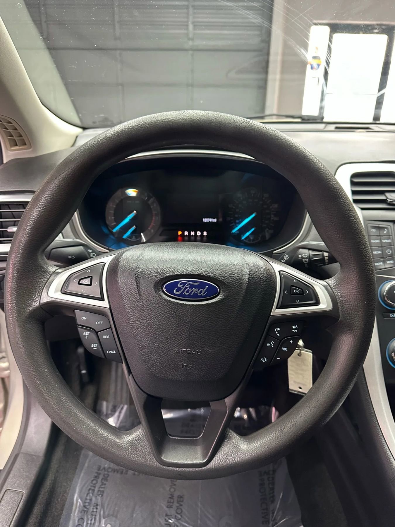 Used 2016 Ford Fusion SE image 14