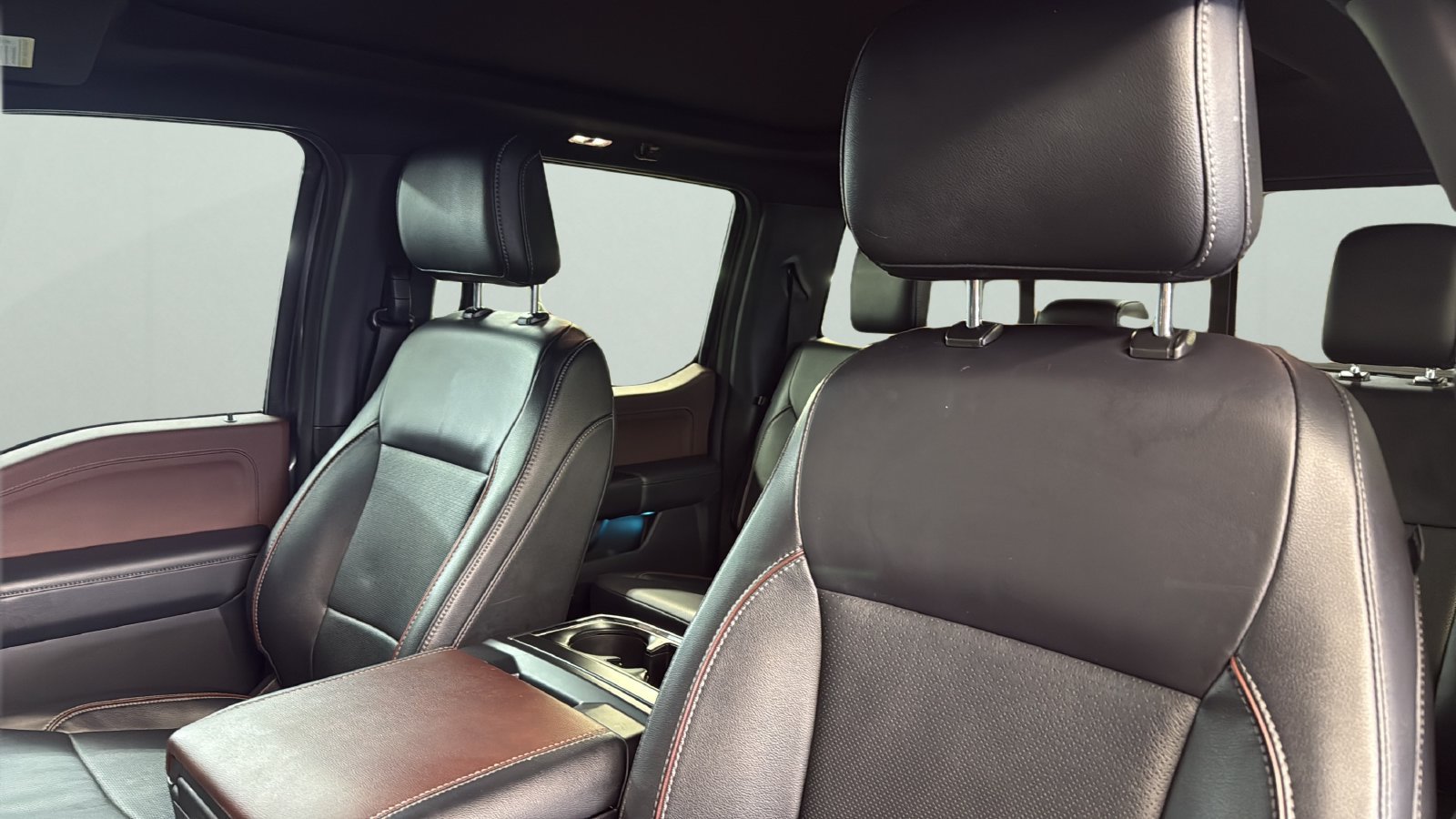 Used 2023 Ford F150 Lariat AWD/4WD image 9