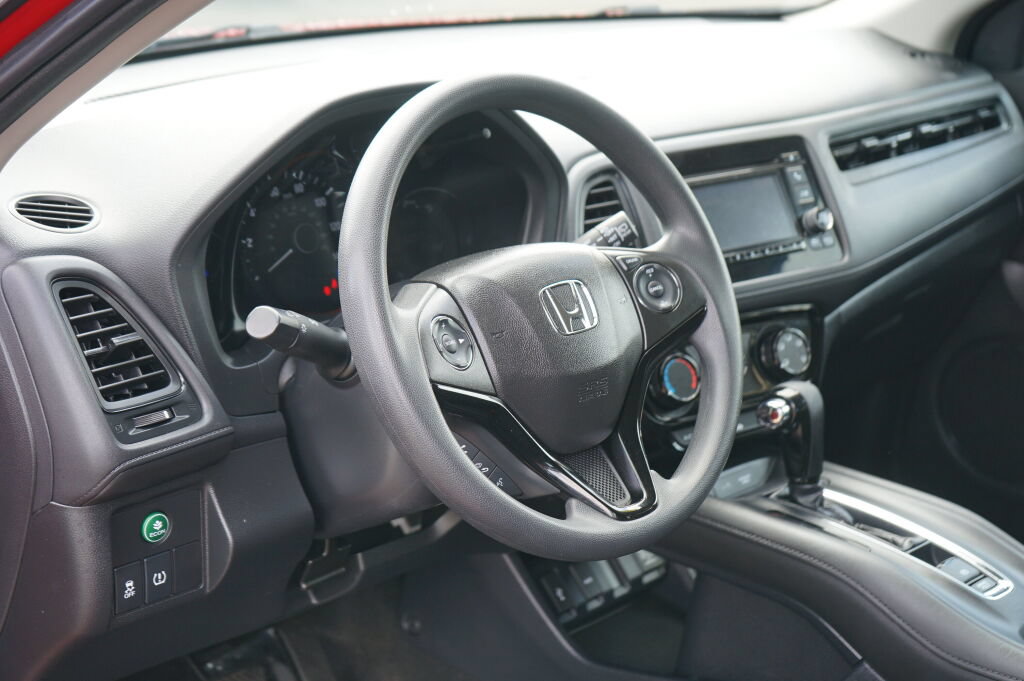 Used 2018 Honda HR-V LX image 13