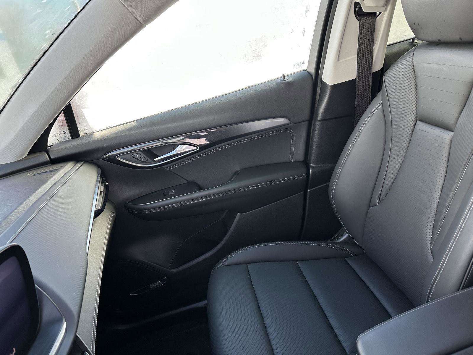 Used 2025 Buick Envision Preferred image 33