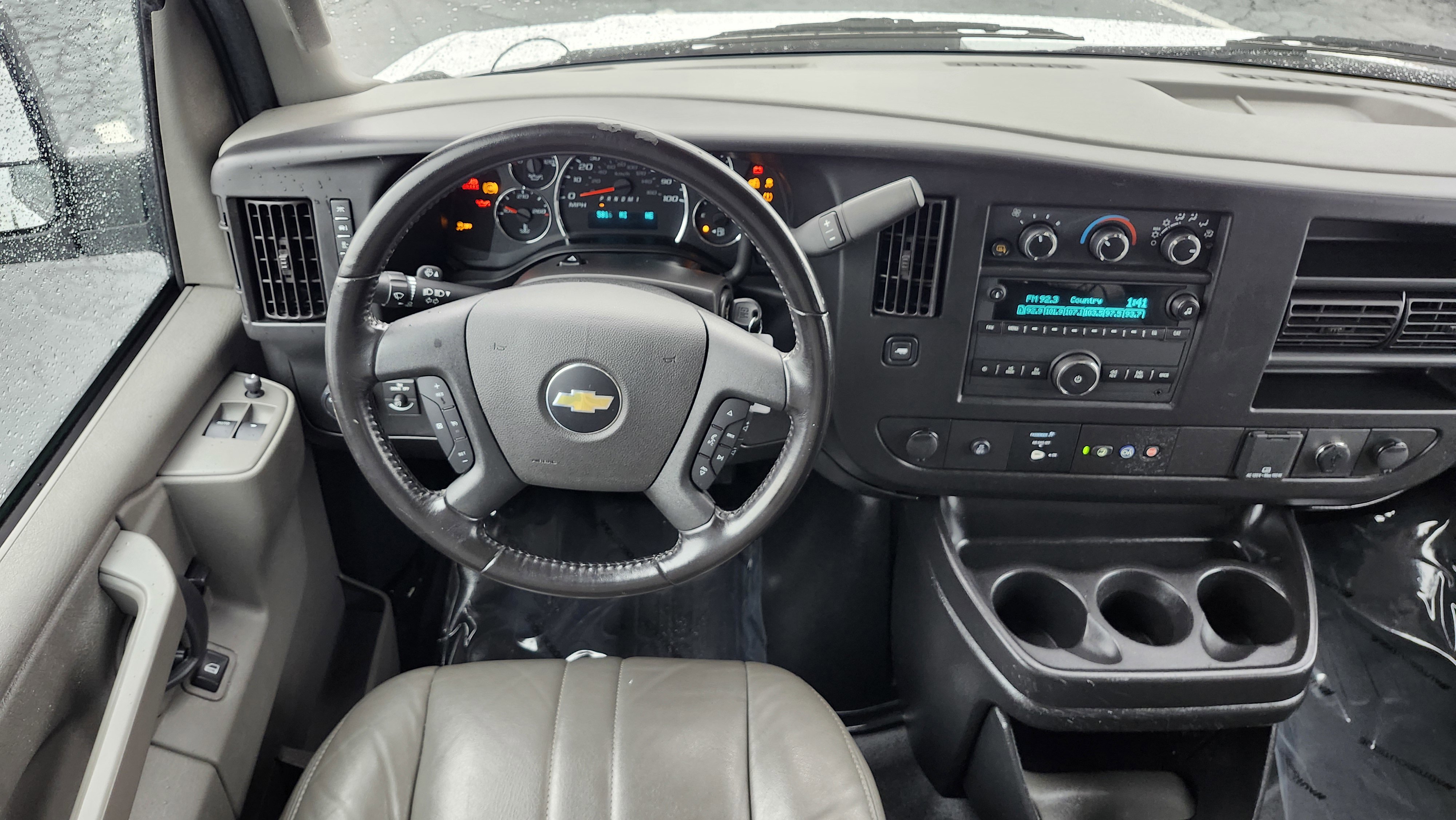 Used 2022 Chevrolet Express 3500 LS image 26