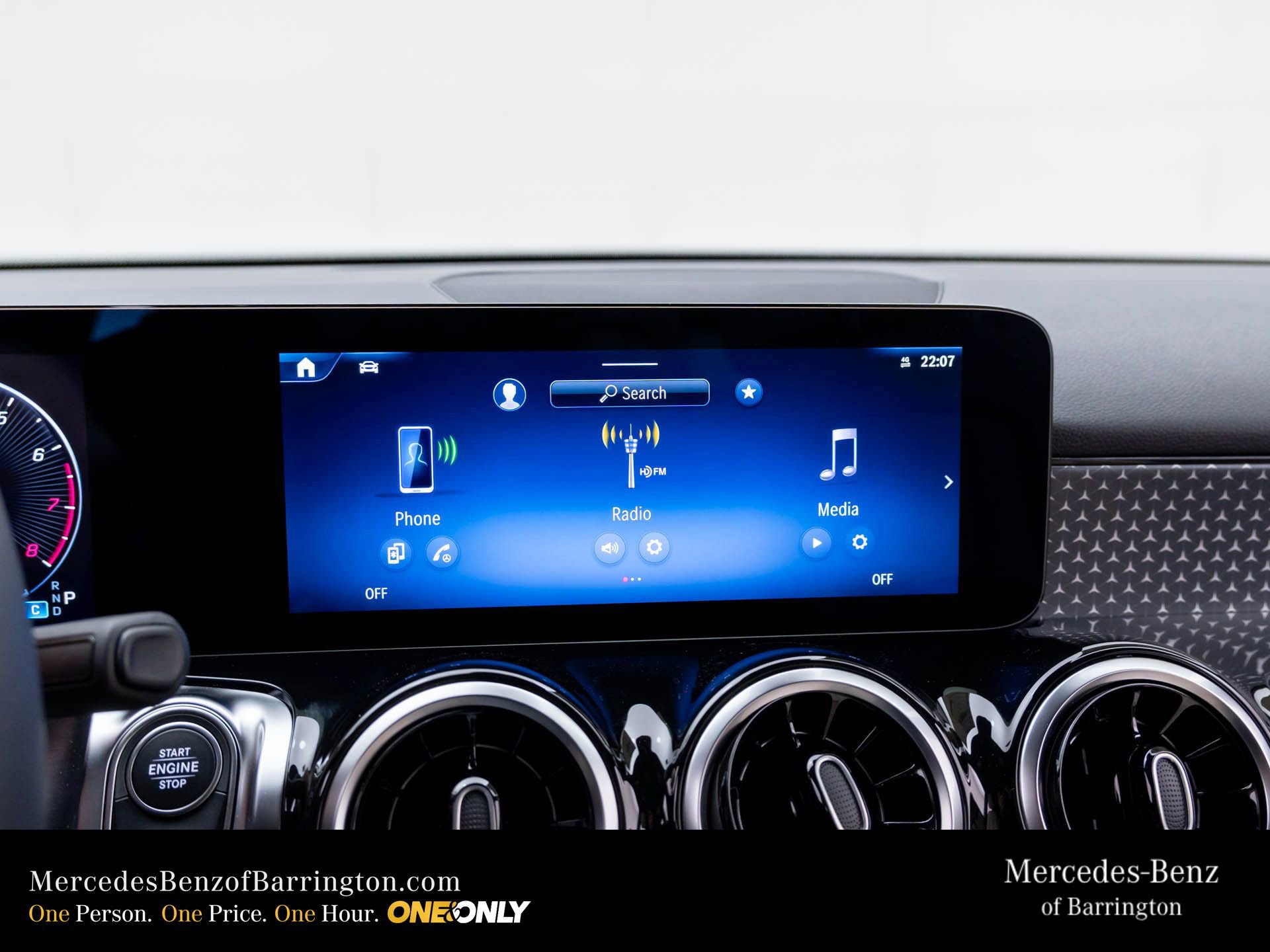 New 2026 Mercedes-Benz GLB 250 4MATIC image 25