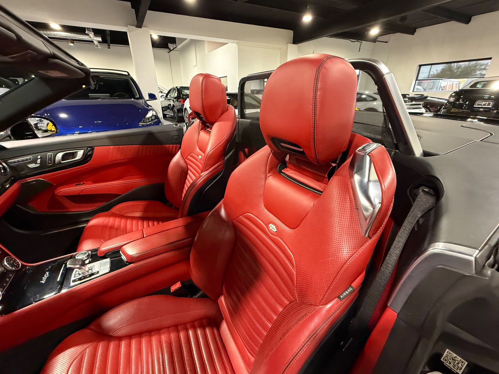 Used 2016 Mercedes-Benz SL 550 image 31