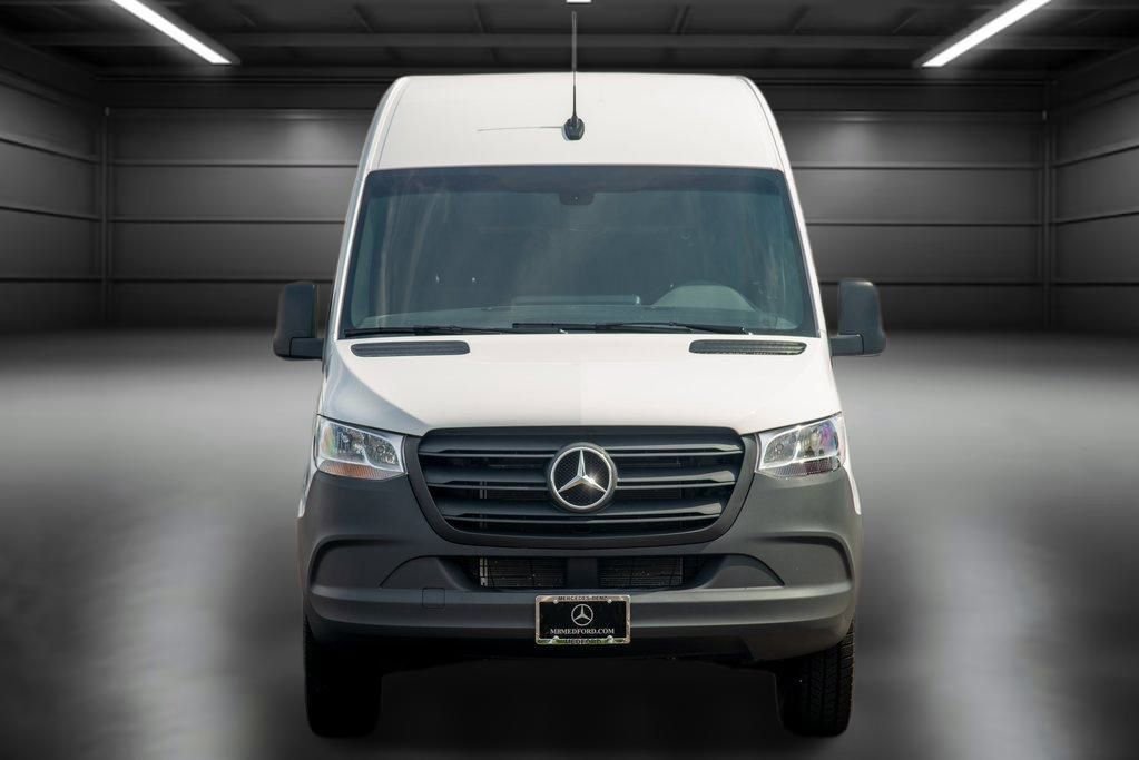 Used 2024 Mercedes-Benz Sprinter 144 Cargo image 3