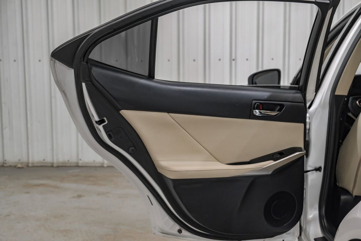 Used 2016 Lexus IS 200t RWD image 35