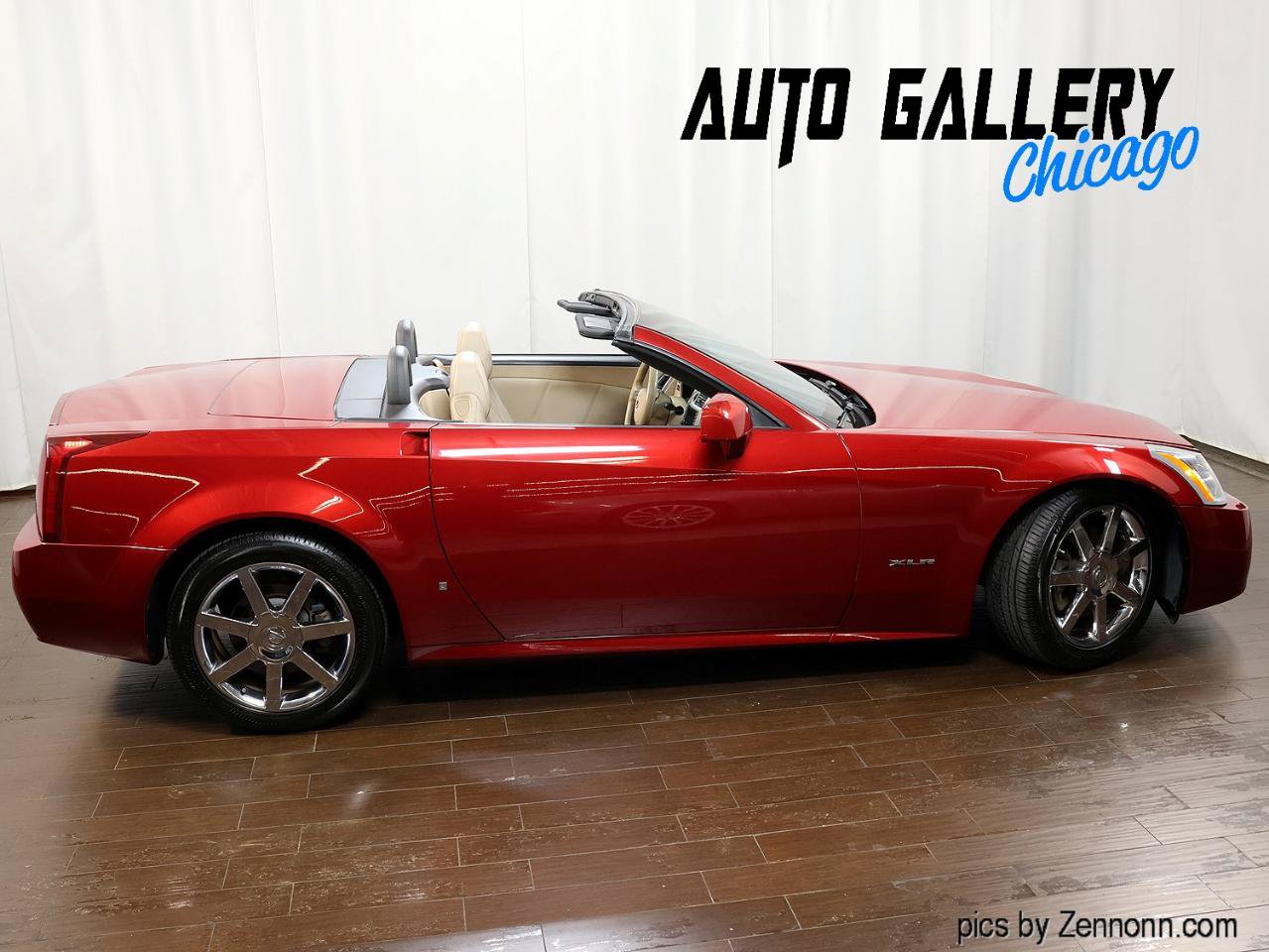 Used 2008 Cadillac XLR RWD image 6