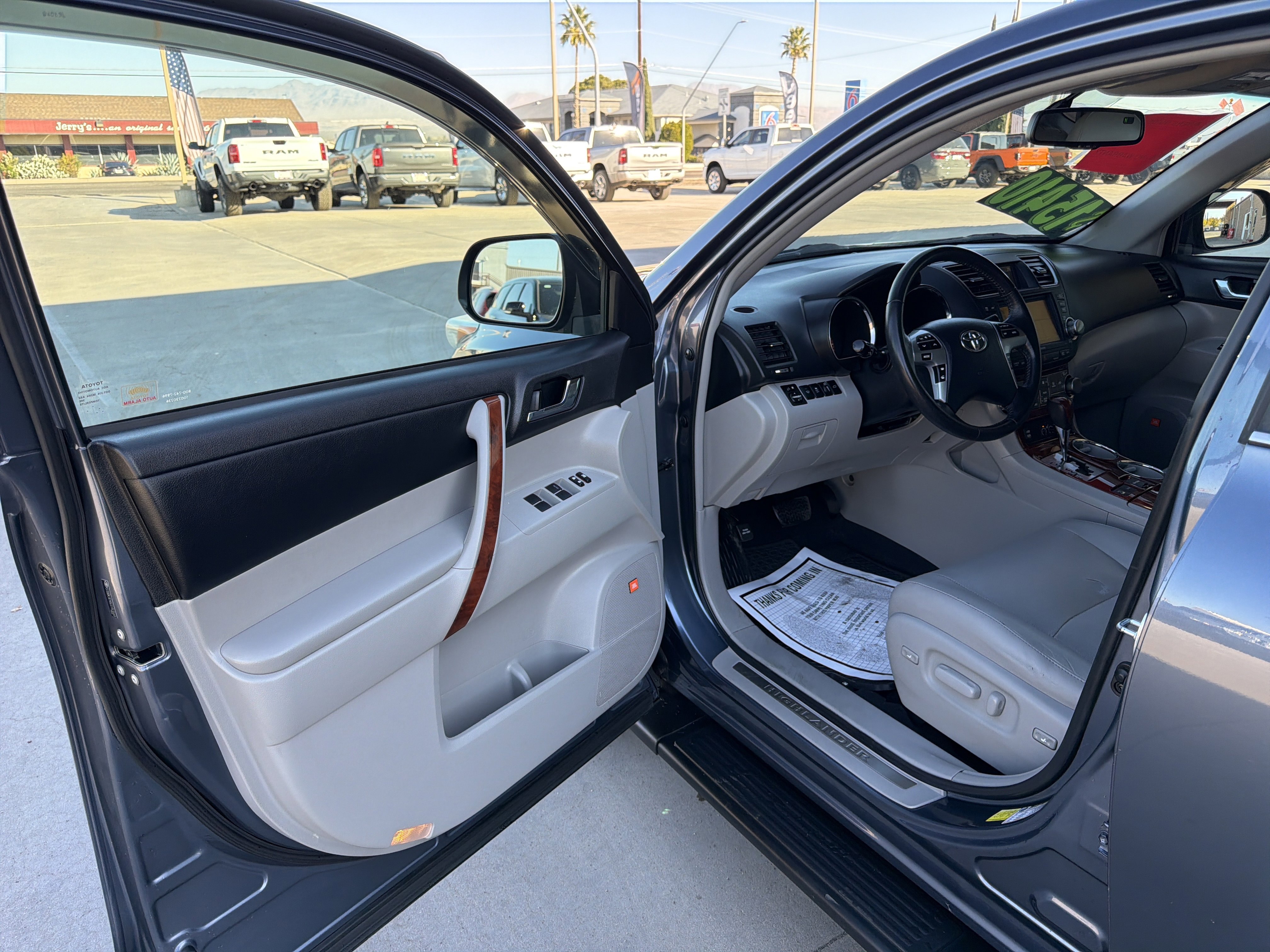 Used 2012 Toyota Highlander Limited image 13