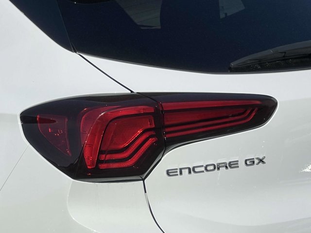 Used 2024 Buick Encore GX Sport Touring image 8