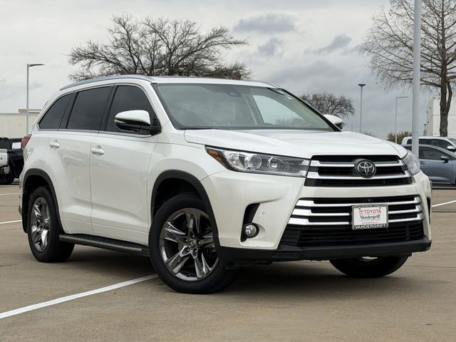Certified 2018 Toyota Highlander Limited Platinum image 2