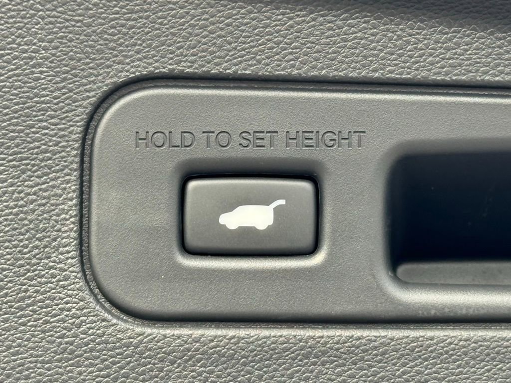 Used 2025 Acura MDX Type S AWD/4WD image 41