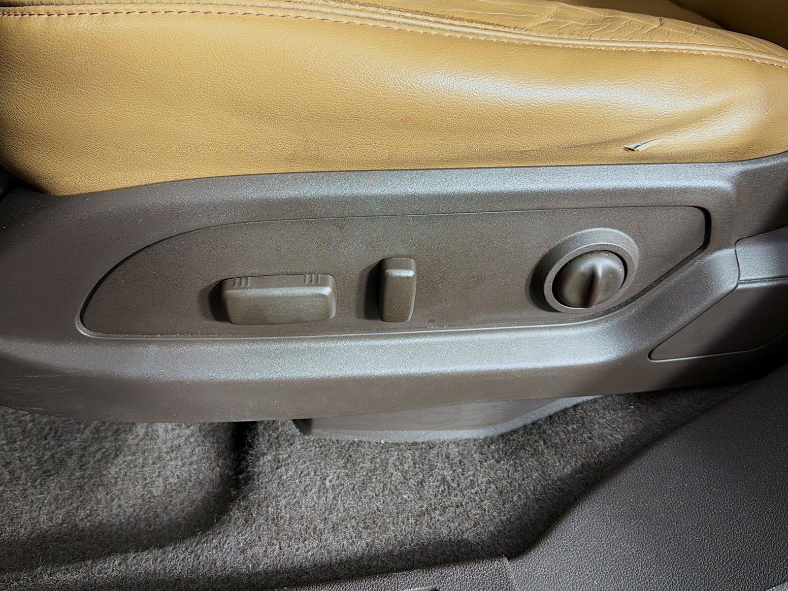 Used 2015 Buick Enclave Leather AWD/4WD image 40