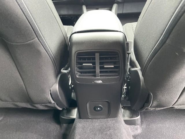 Used 2023 Ford Escape Active image 31