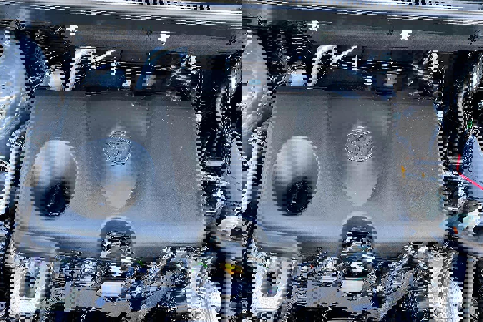 Certified 2025 Toyota RAV4 LE image 33