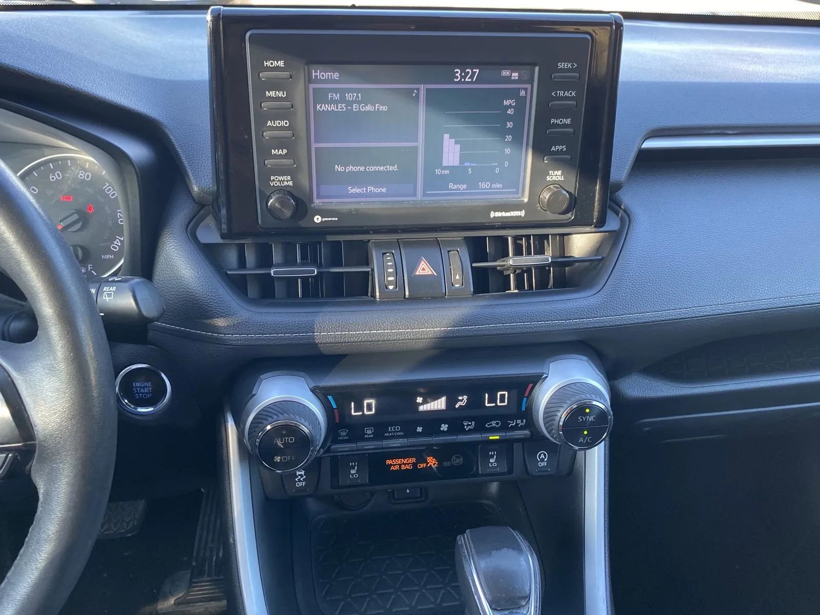 Used 2020 Toyota RAV4 XLE Premium image 11