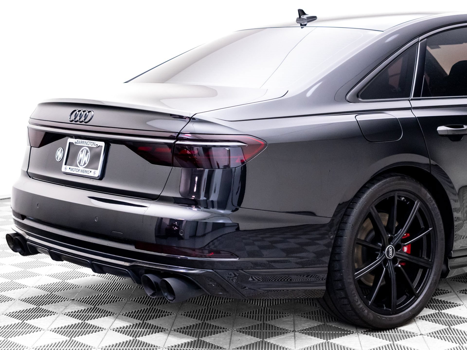 Used 2023 Audi S8 w/ S8 Executive Package AWD/4WD image 31