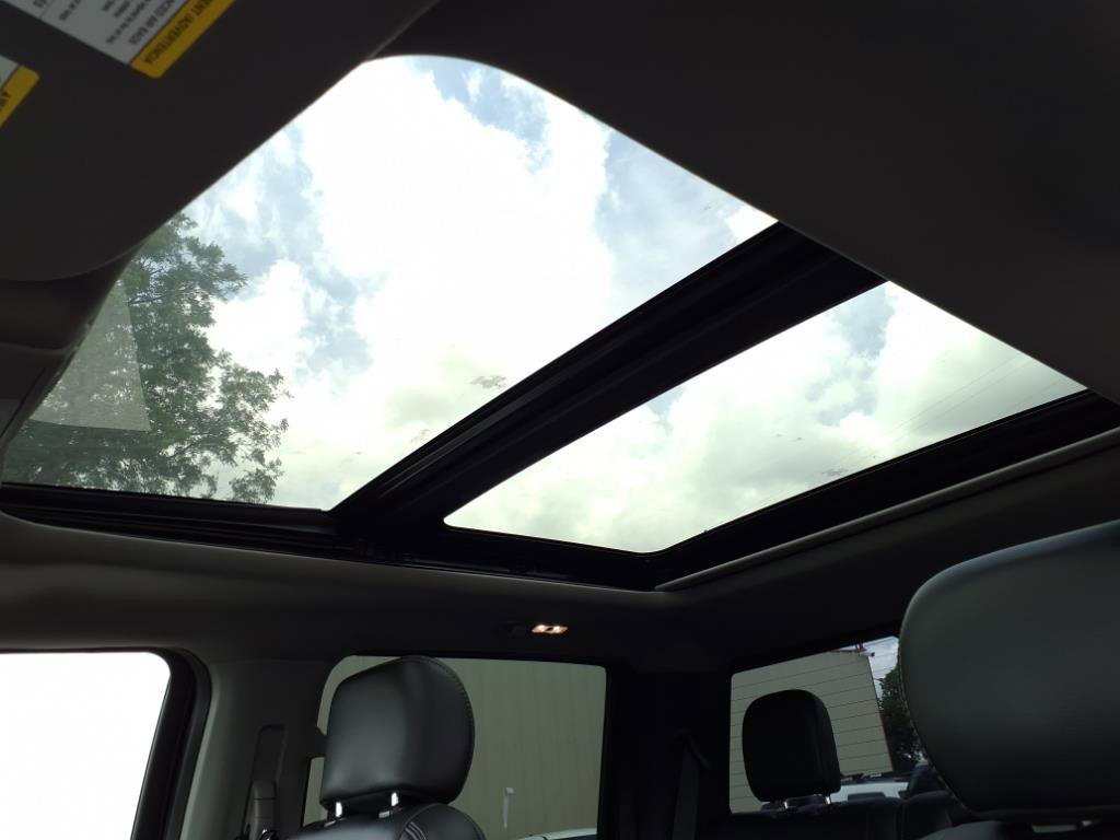 Used 2020 Ford F150 Lariat image 13