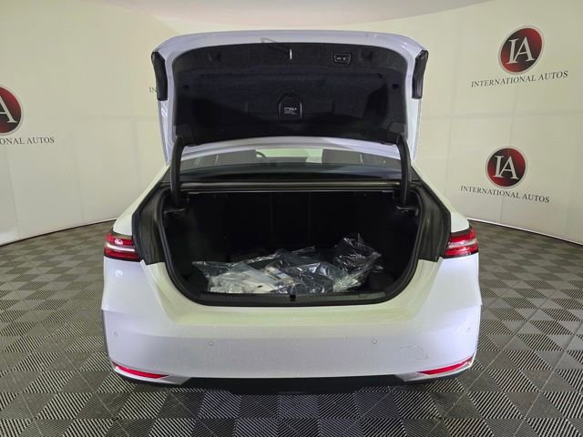 New 2025 BMW 530i xDrive w/ Premium Package image 8