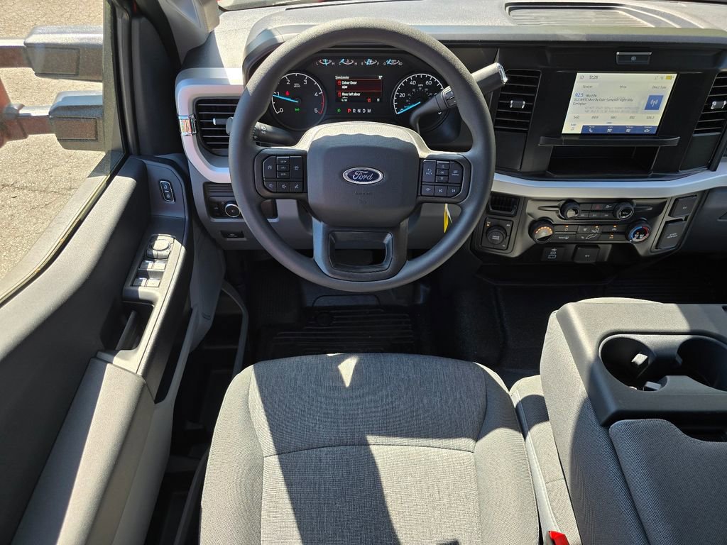New 2026 Ford F550 4x4 Supercab Super Duty image 13