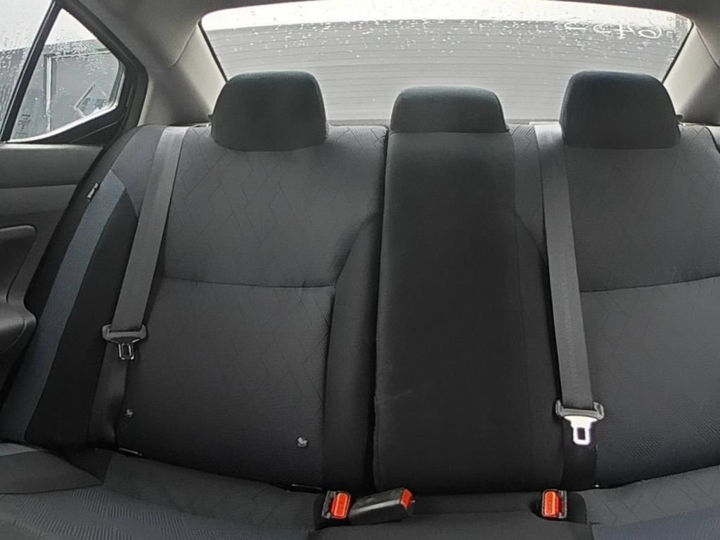 Used 2025 Nissan Versa SV FWD image 10
