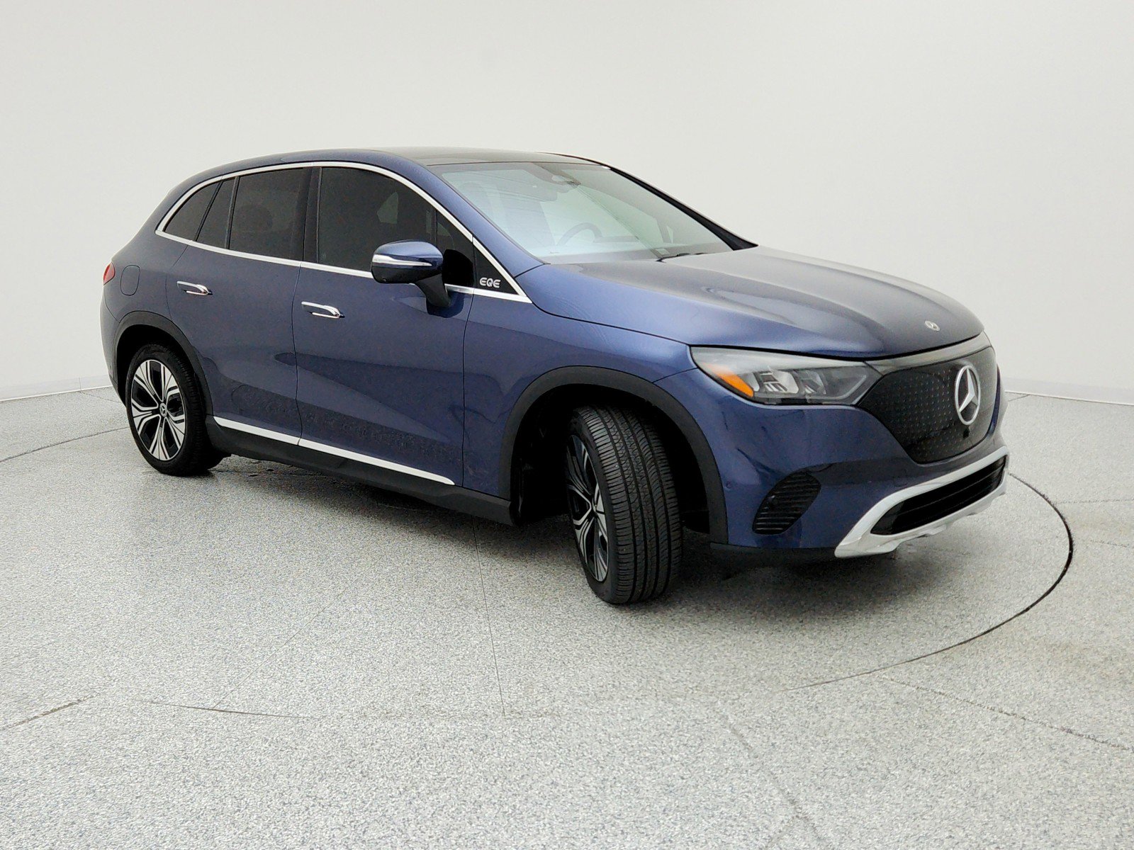 Certified 2023 Mercedes-Benz EQE 350+ 4MATIC SUV image 3