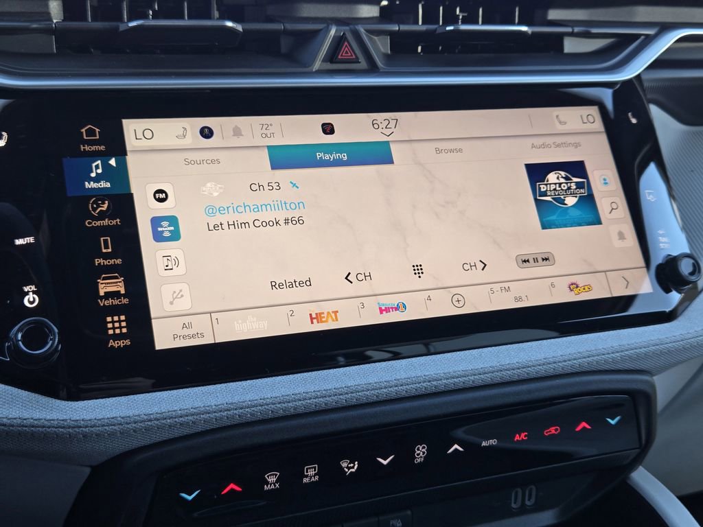 New 2026 Jeep Cherokee Laredo image 11