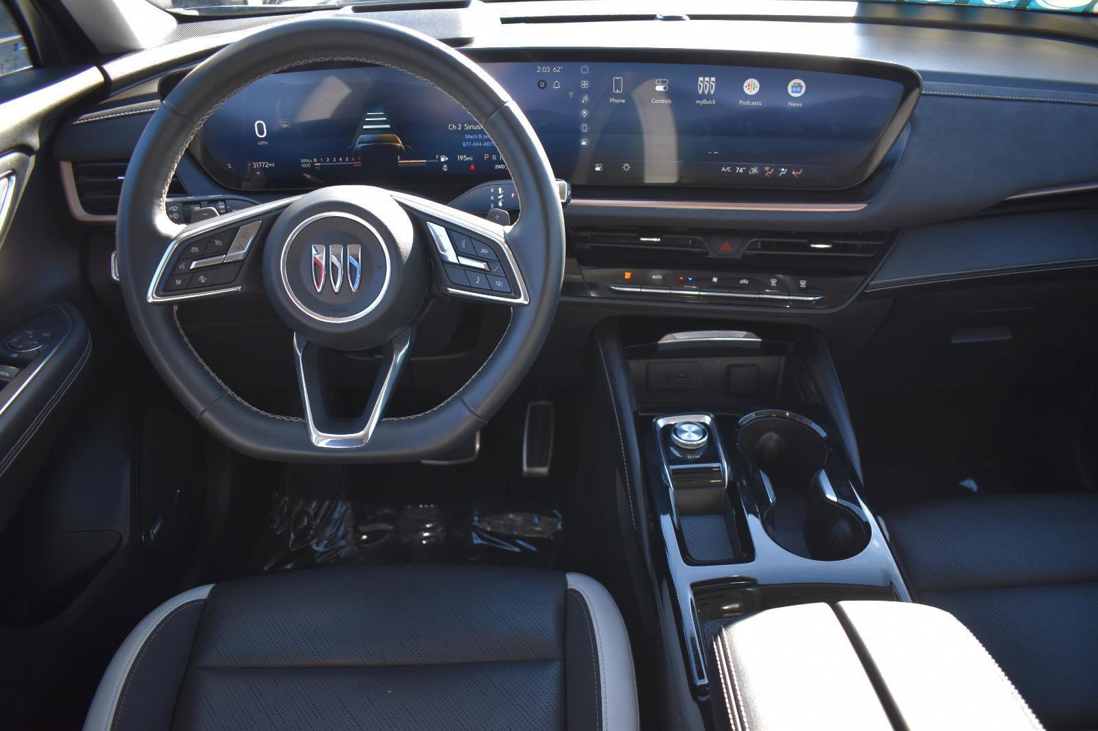 Used 2024 Buick Envision Sport Touring image 19