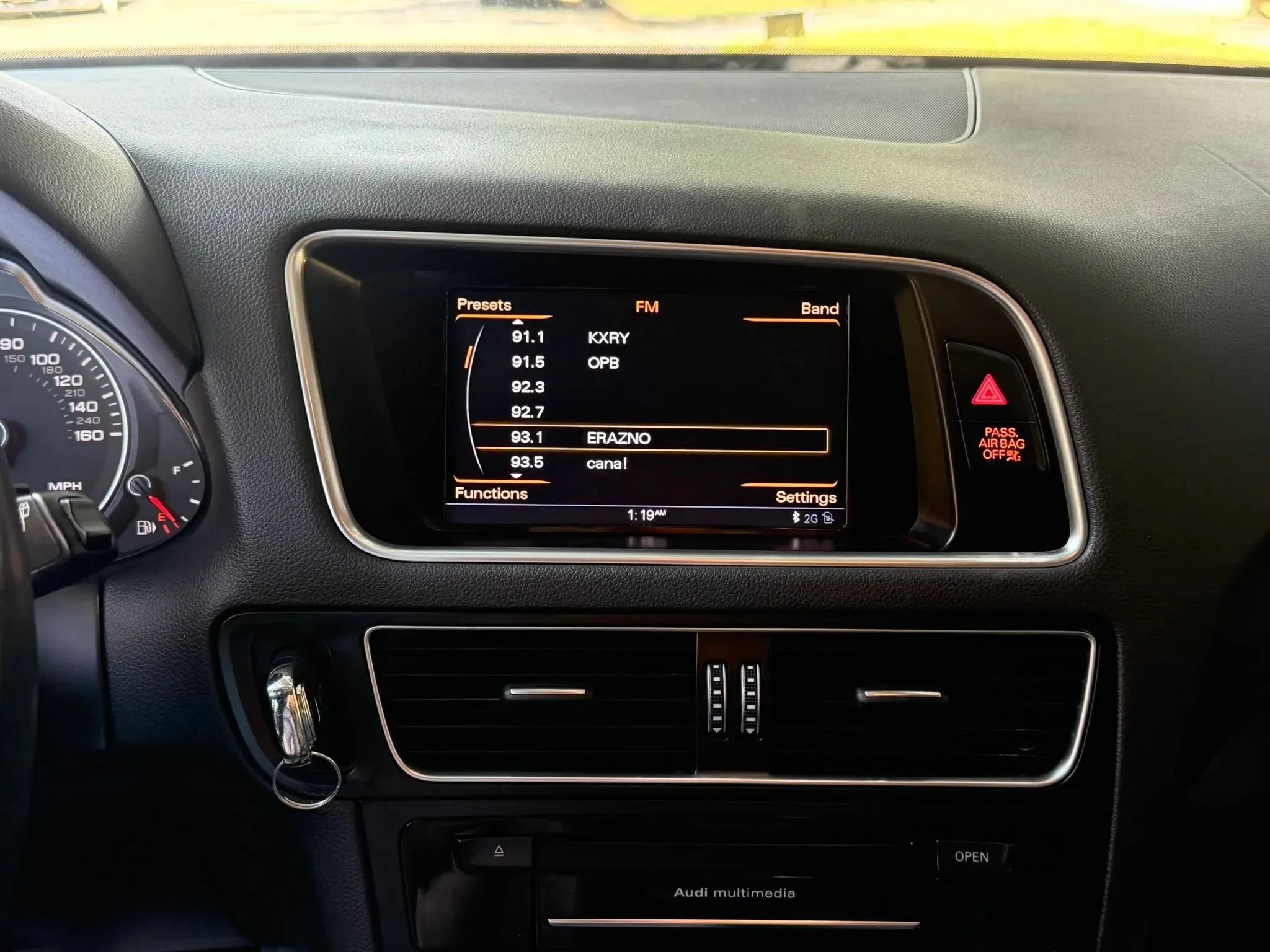 Used 2015 Audi Q5 3.0T Premium Plus w/ Technology Package AWD/4WD image 25
