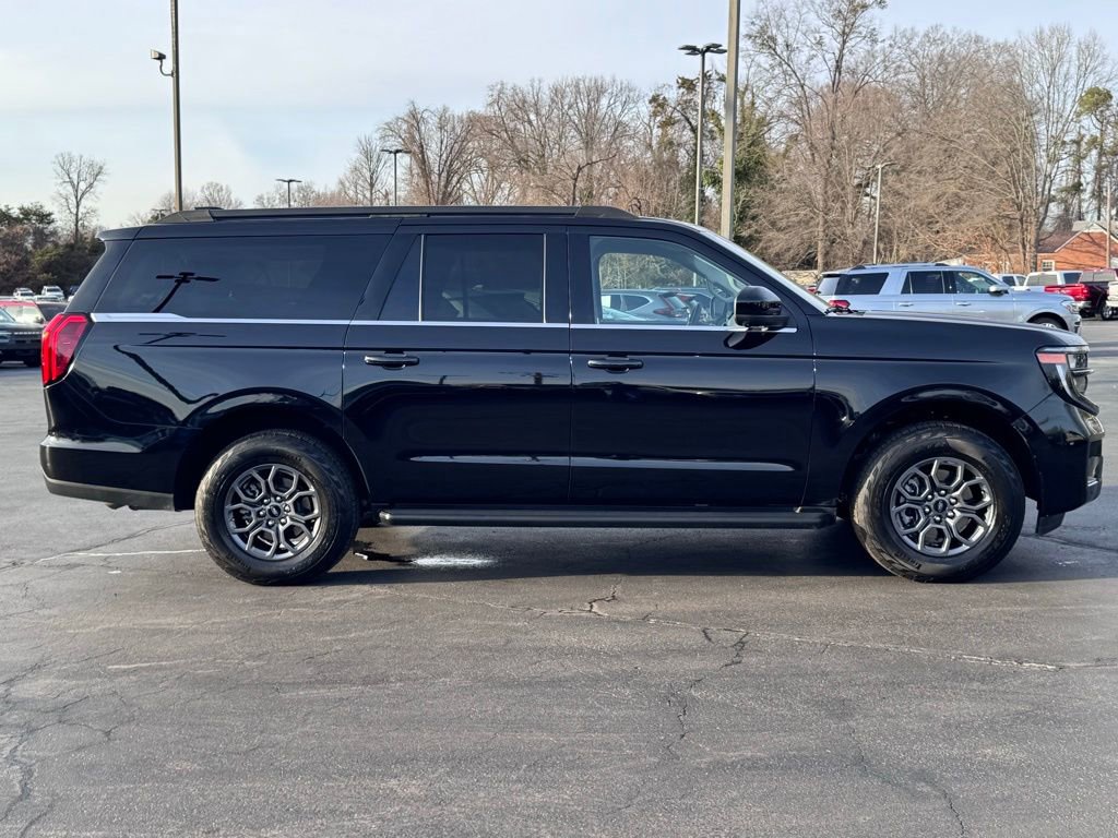 Used 2025 Ford Expedition Max Active image 4