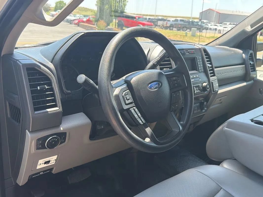 Used 2021 Ford F250 XL w/ Power Equipment Group AWD/4WD image 64