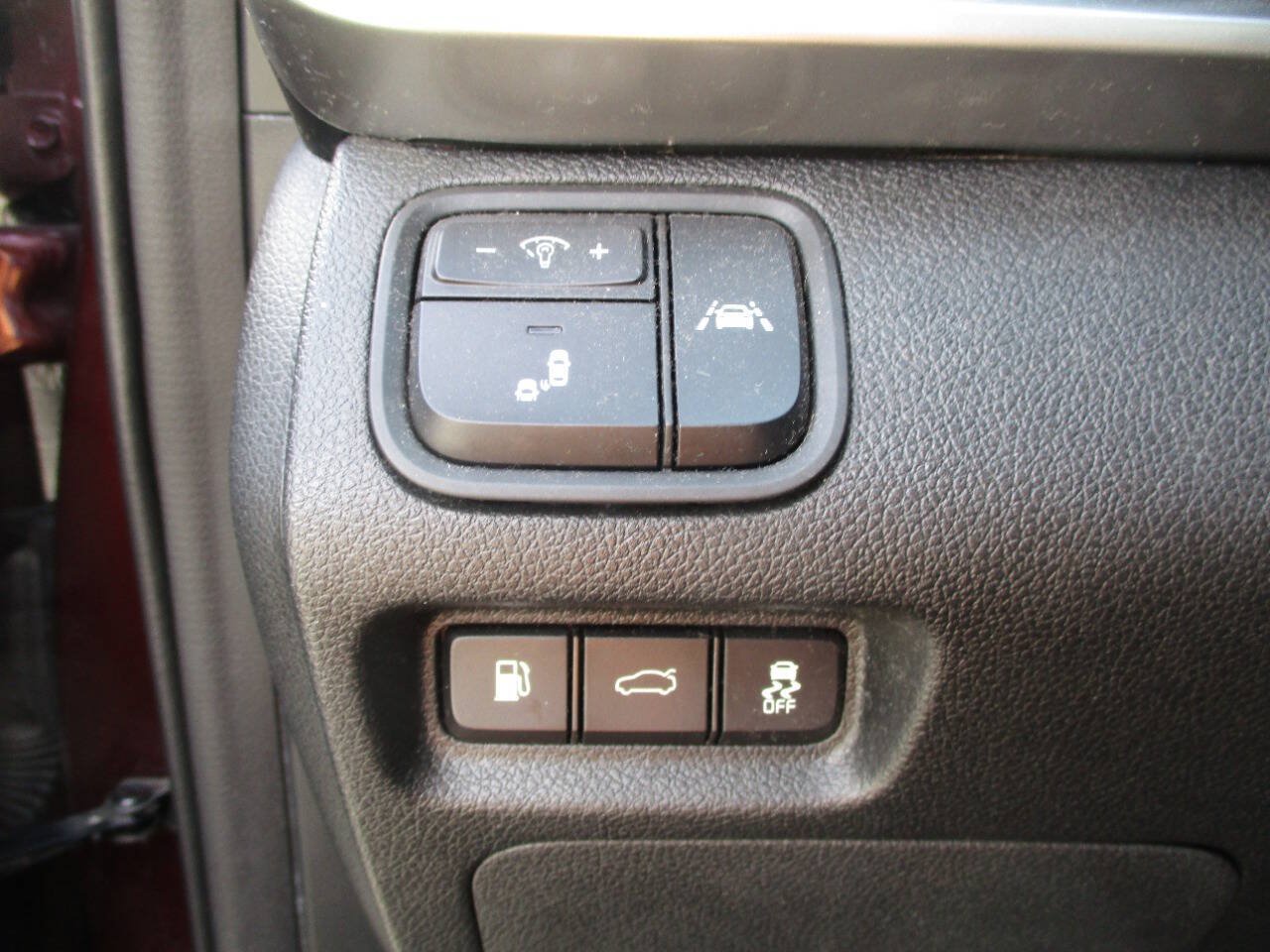 Used 2020 Kia Optima LX FWD image 17