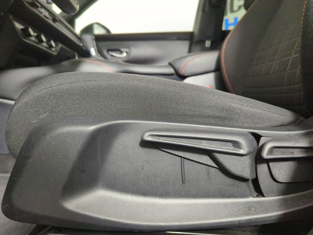 Certified 2025 Honda HR-V Sport image 26