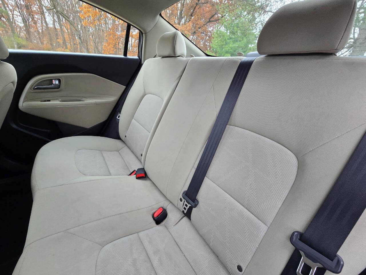 Used 2013 Kia Rio LX w/ PWR Pkg image 37