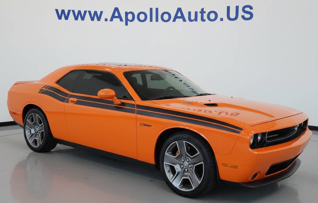 Used 2012 Dodge Challenger R/T image 1