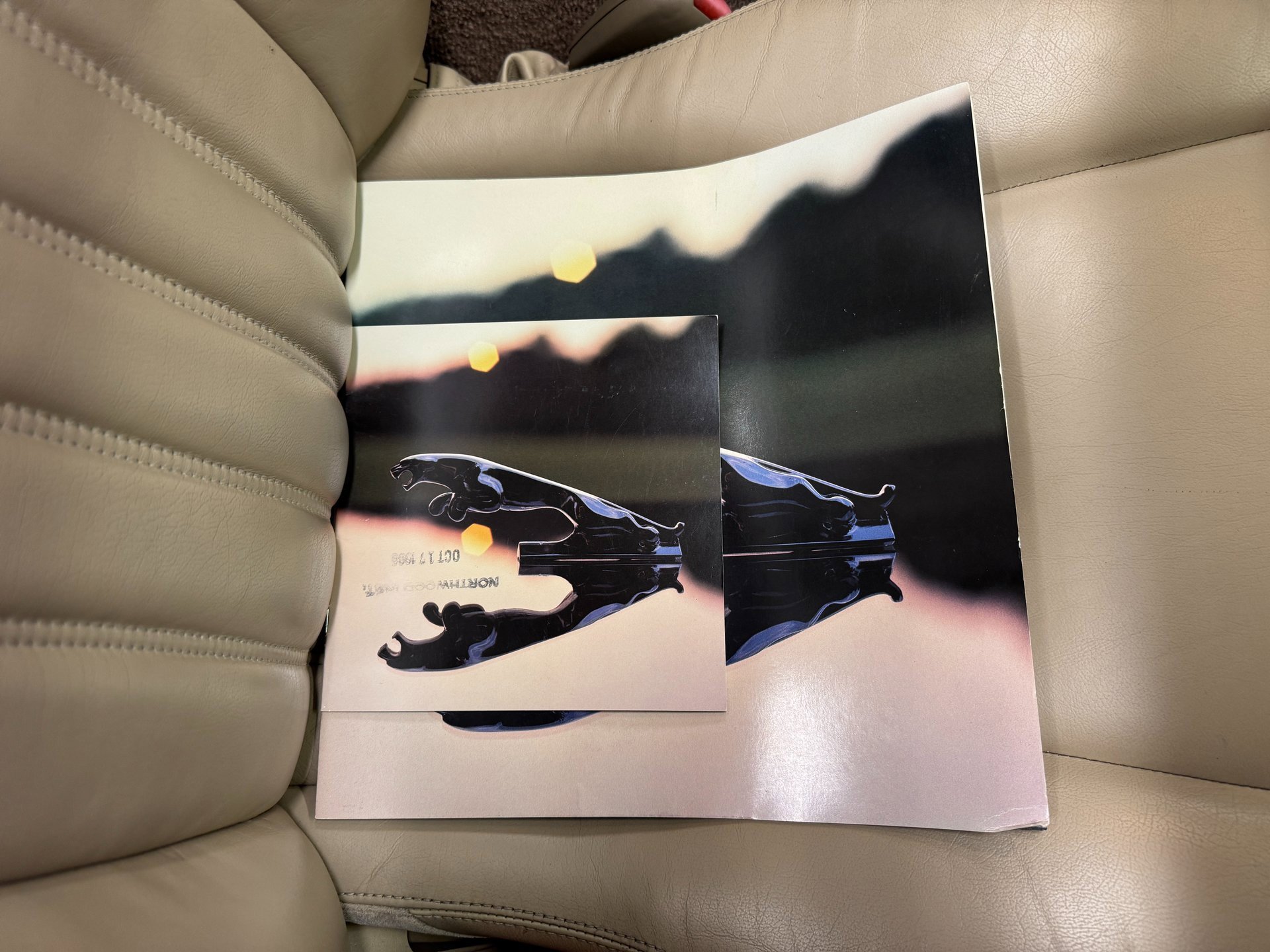 Used 2003 Jaguar XK8 Convertible image 43