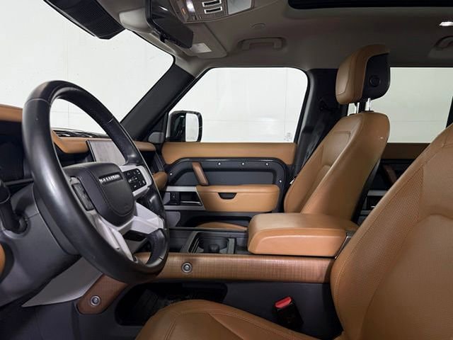 Used 2023 Land Rover Defender 130 First Edition AWD/4WD image 6