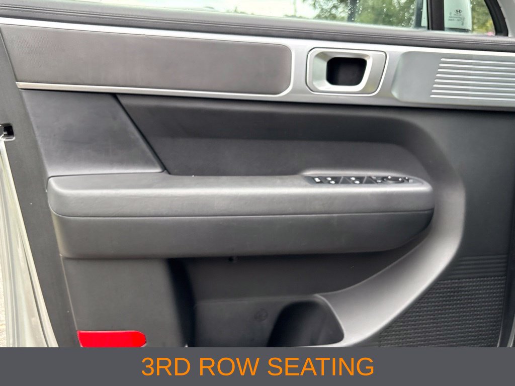Used 2024 Hyundai Santa Fe SE FWD image 10