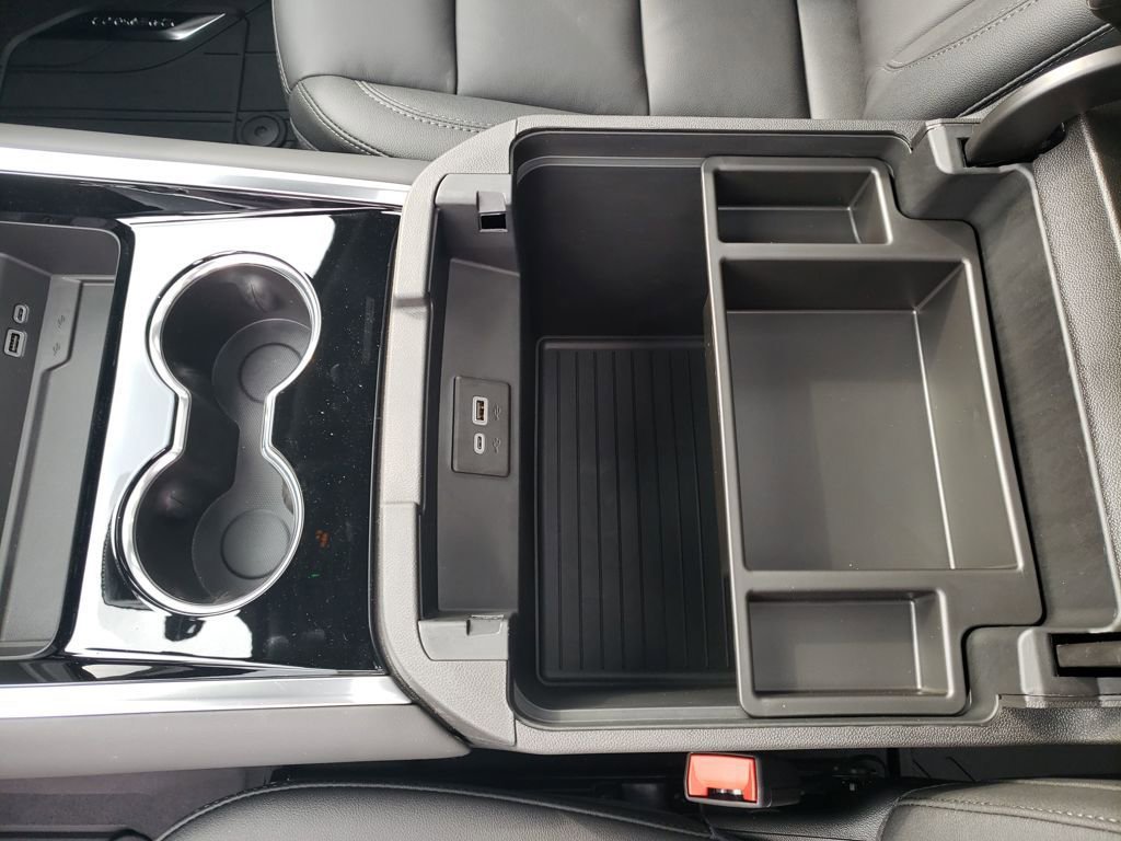 New 2026 Chevrolet Suburban Z71 w/ Comfort Package image 24