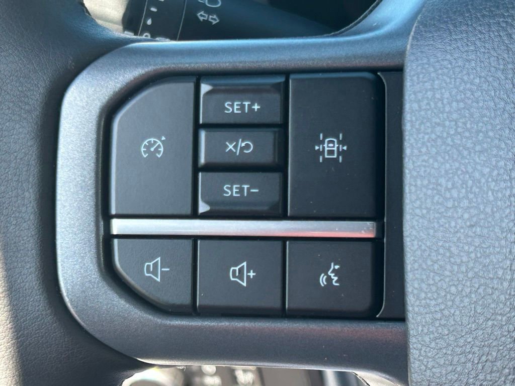 Used 2025 Ford F150 Lightning XLT AWD/4WD image 20