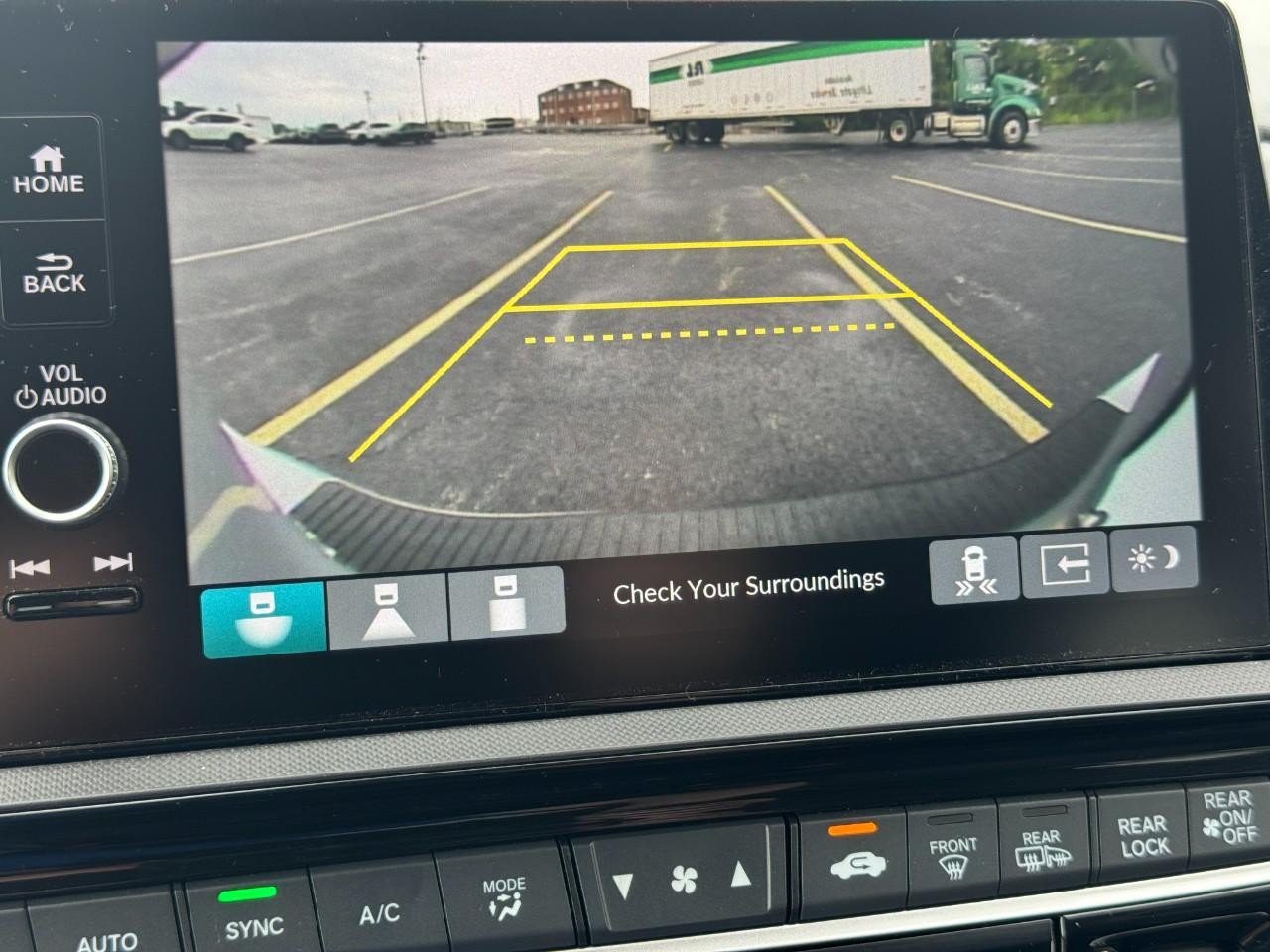 Certified 2026 Honda Odyssey Elite image 25