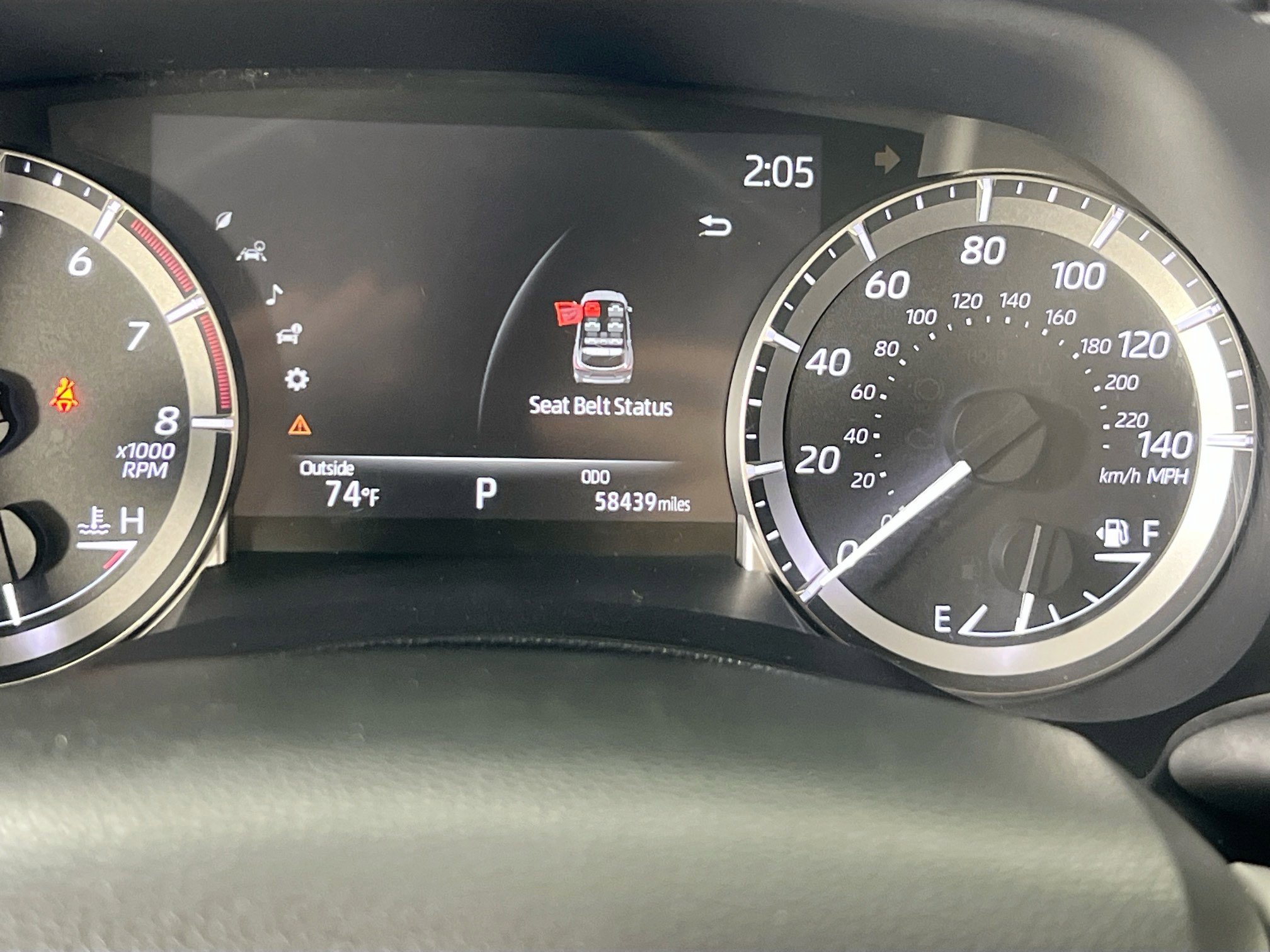 Used 2023 Toyota Highlander XLE image 12