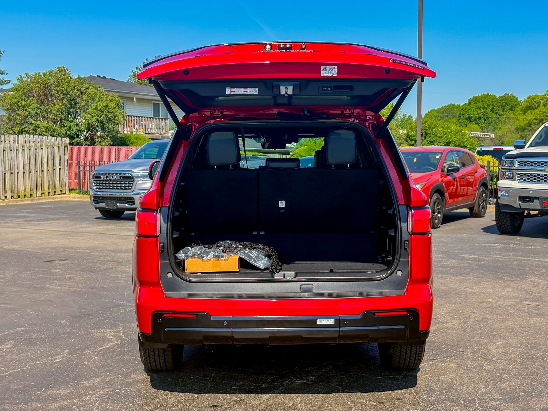 Used 2025 Toyota Sequoia Platinum AWD/4WD image 44