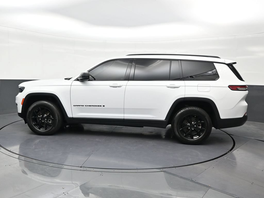 Used 2024 Jeep Grand Cherokee L Altitude AWD/4WD image 2